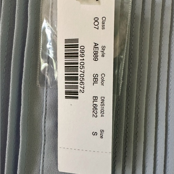 🚺👚 NWT J.Crew Pleated Front Sleeveless Top Tank Blouse – Soft Blue, Size S 4 6 - Picture 9 of 13